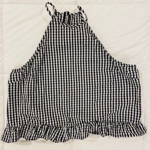 Fun checkered summer top!